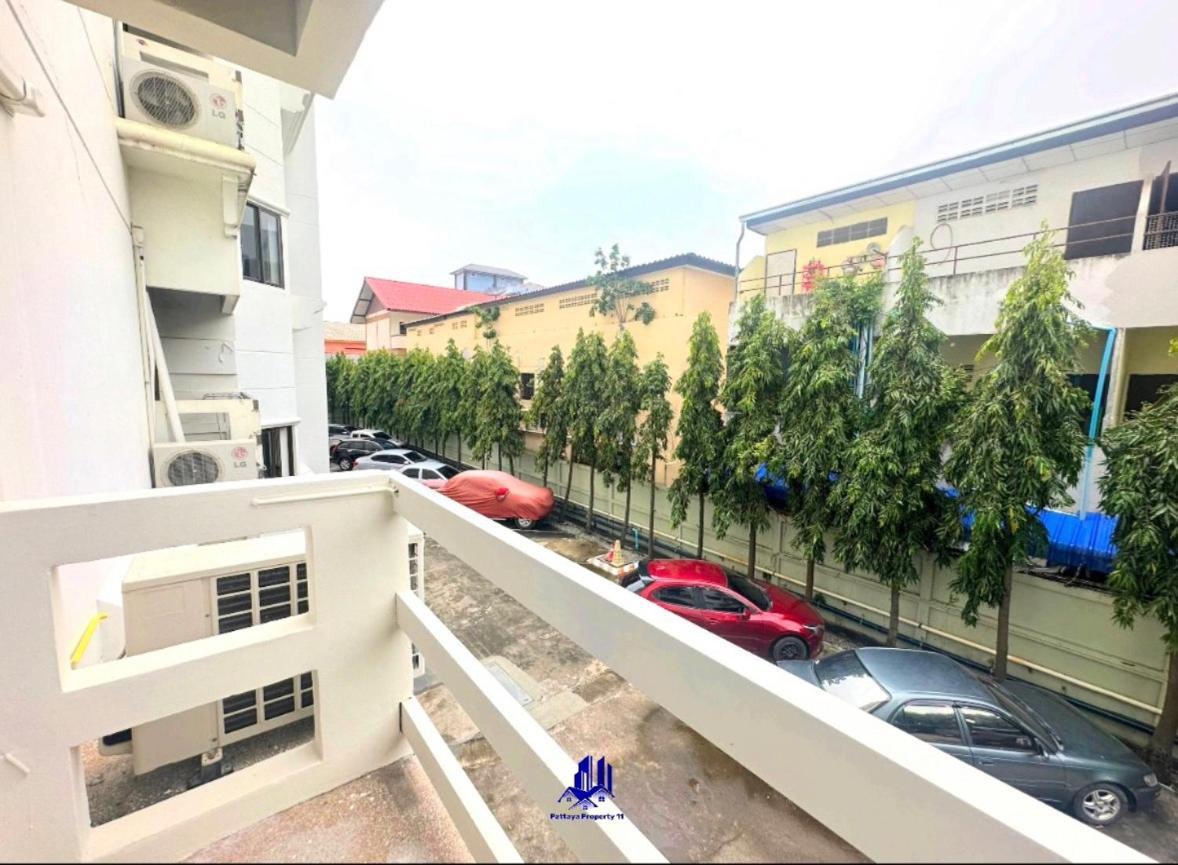 Studio Apartment Diana Estate Condominium Pattaya Exterior foto